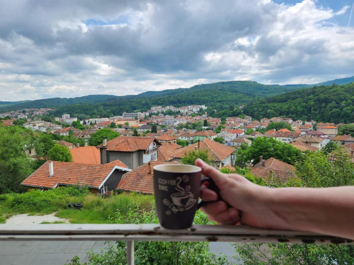 Апартамент Панорамна Гледка Tryavna Dış mekan fotoğraf