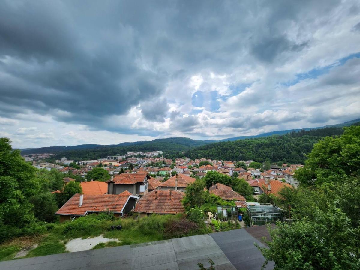 Апартамент Панорамна Гледка Tryavna Dış mekan fotoğraf